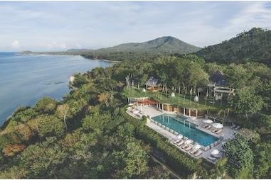 Plan your Christmas getaway at Kamalaya Thailand and Recharge with personalised wellness programmes and daily activities. Learn why Kamalaya is one of the best wellness retreats in the world and receive your FREE 150 EUR discount.
