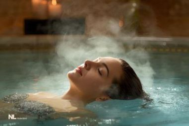 Discover our top 5 favorite wellness hotels in nature in the Netherlands for 2026. From silence and mineral baths in the north to sea and rolling hills and beaches in the south. Yoga, mindfulness, wellness and nature close to home.