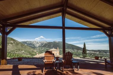 Valentine’s Day is an invitation to practise self-care year-round. To slow down and treat yourself with kindness, free from guilt. Discover our selection of small, nature-based retreats, designed to make exactly that possible