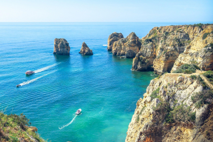 Wellbeing, yoga and medical holidays in Portugal