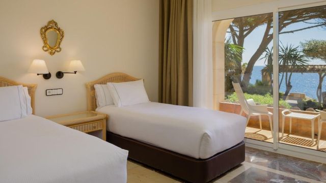 twin beds Ayurveda Resort Port Salvi