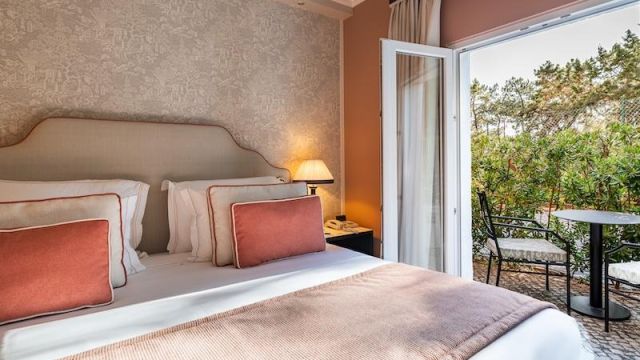 Longevity Senses Cascais | Deluxe room with terrace